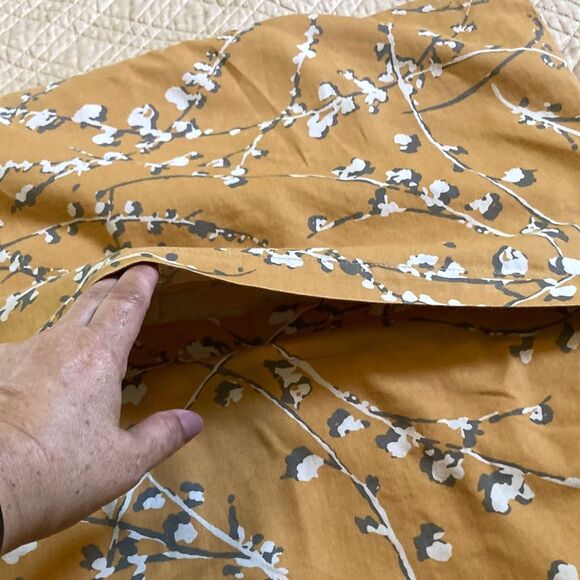 WEST ELM Pottery Barn Cherry Blossom Pillow Cover Sham Beige Standard 20 x 26 in - Picture 3 of 8